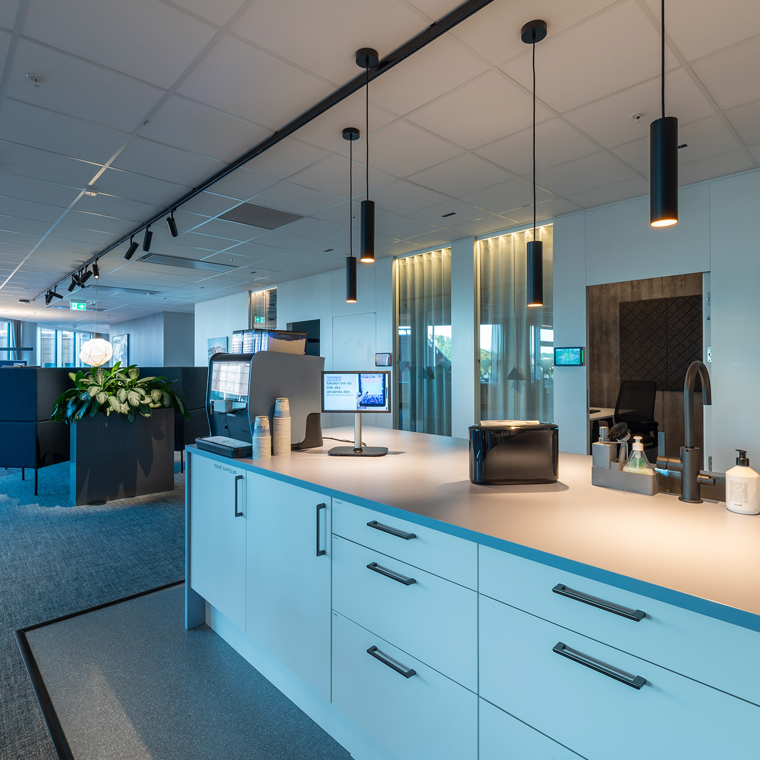 Tony Pendant G2 927 9,3W Ø:60x250mm 3m BK/GD Phasecut - Bilde 7